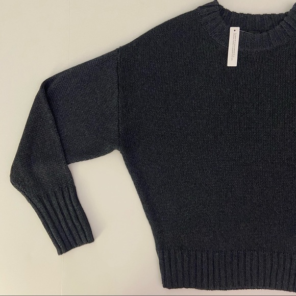 NWT Something Navy Subtle Sheen Sweater Size S - Picture 4 of 12